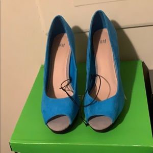 H&M blue heels never worn